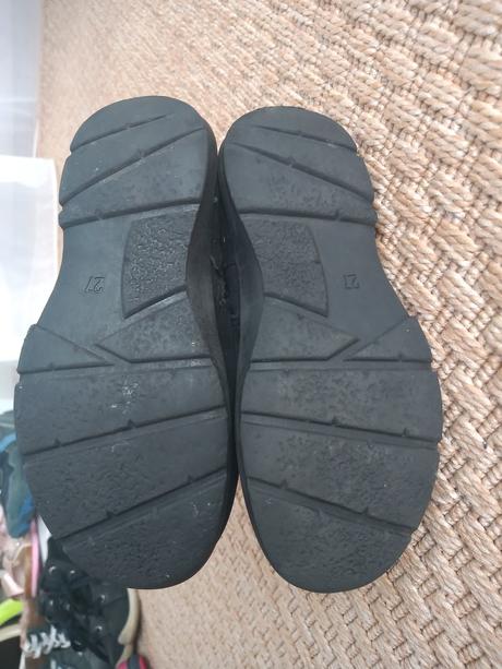 Čierne semišové čižmy, cupcake,27