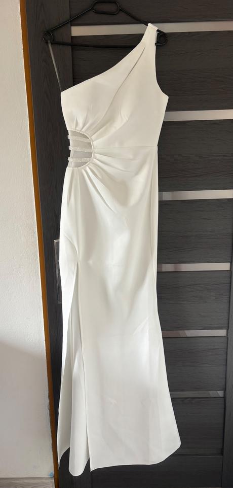 Biele priliehavé šaty, s