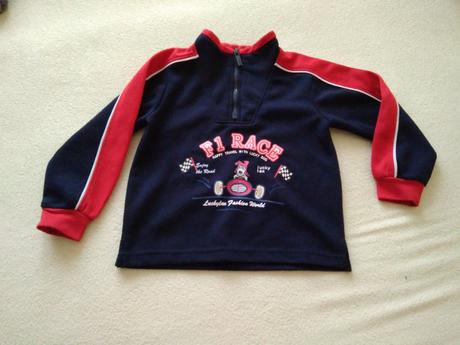 Pekná tenšia mikinka, 92