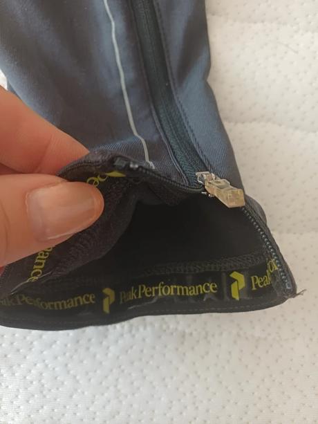 Dámske legíny peak performance č.s, s