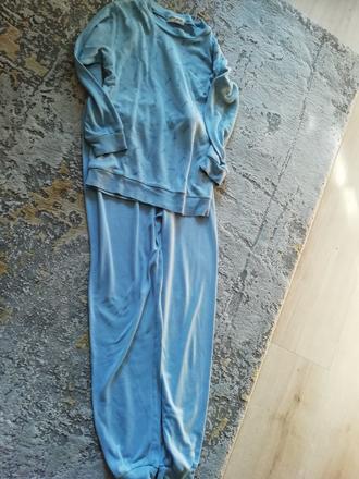 Chlapčenské pyžamo, 134