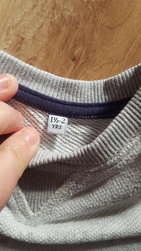 Sivá mikinka č.92, 92