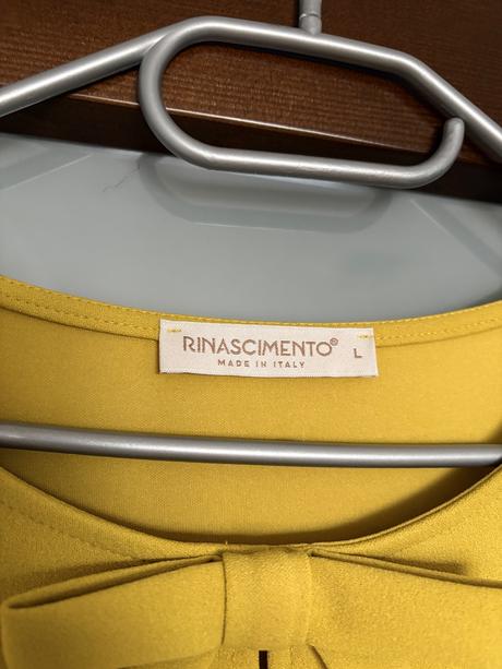 Elegantné šaty rinascimento, l