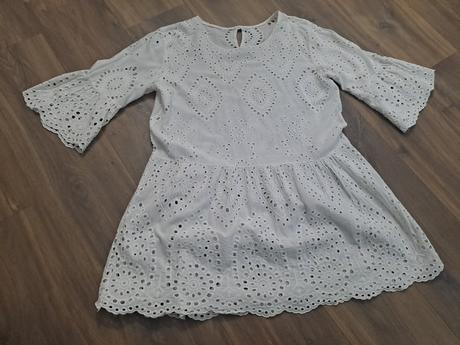 Krasne madeirove saty, m