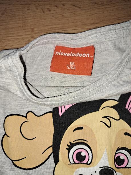 Tricko, reserved,116