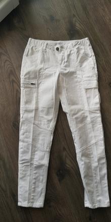 Krasne biele riflove nohavice, s