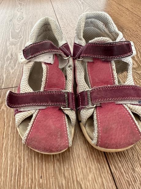 Sandálky, 29