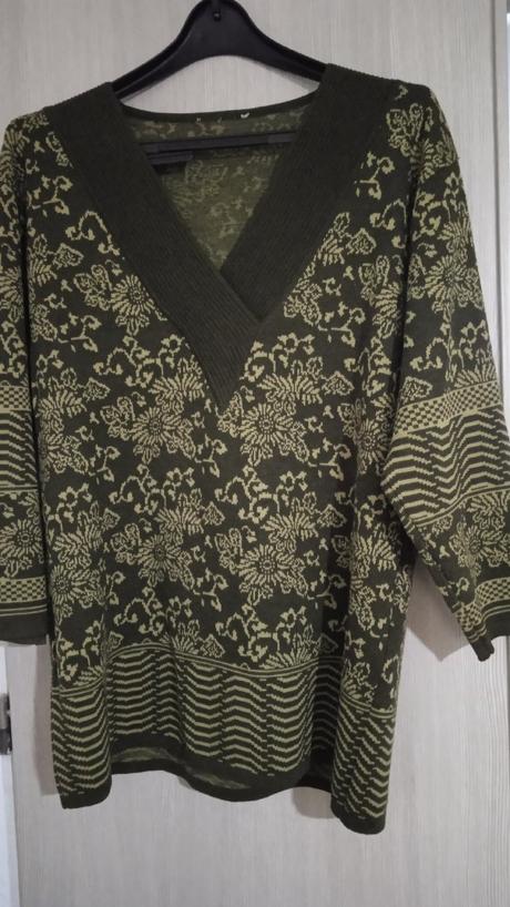 Žakarový pulover, 44