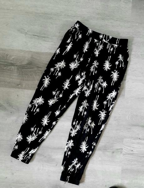 Pohodlné nohavice, 122