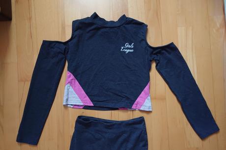 Crop top a leginy, takko,134