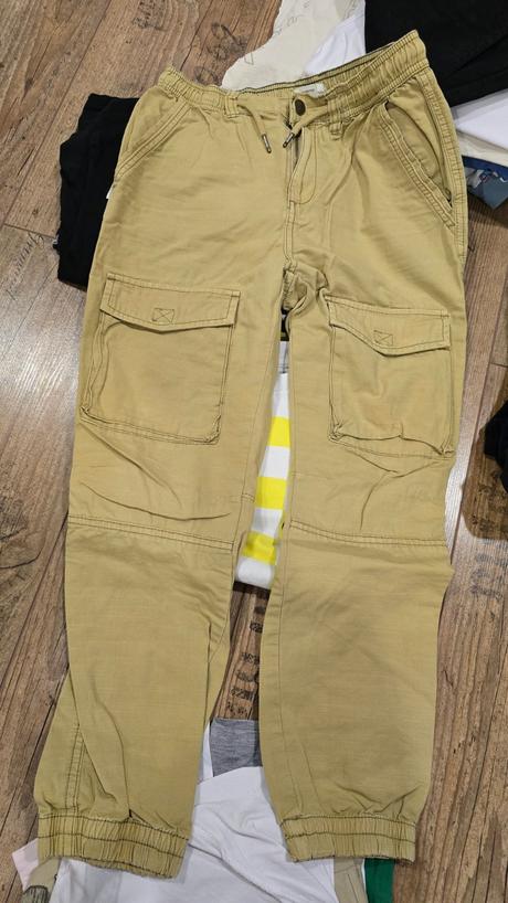 Cargo nohavice, reserved,152