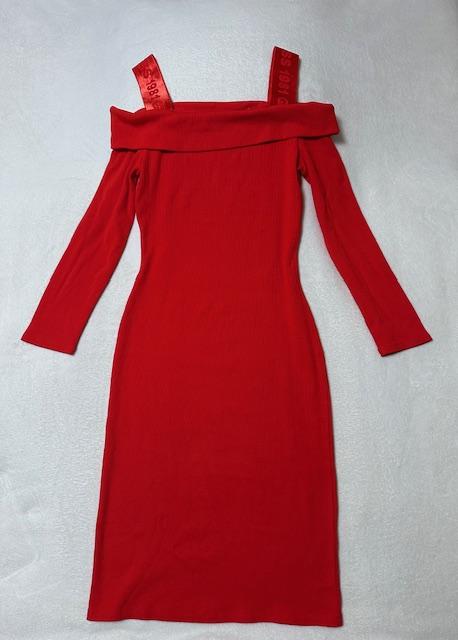 Vrúbkované šaty s odhalenými plecami zn. guess, guess,l / m