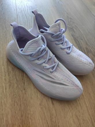 Sportove tenisky, reserved,37