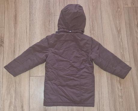 Hnedá bunda, alive,116