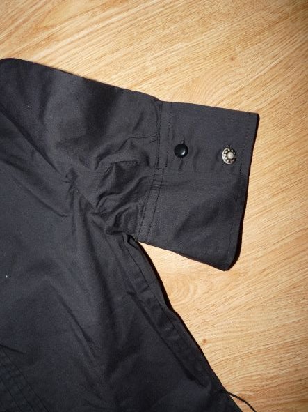 Šaty na gombíky, s