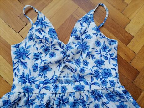 1x oblečené šaty, xl