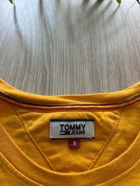 Krásne tričko značky tommy jeans, pc 40 eur, tommy hilfiger,s