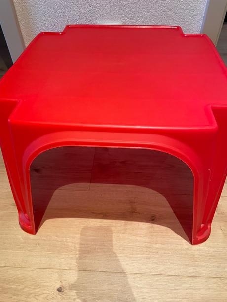 Detský plastový stôl so stoličkami 4ks, 