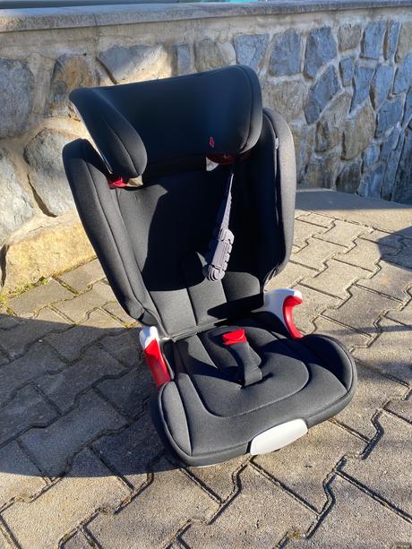 Autosedačka britax römer, 