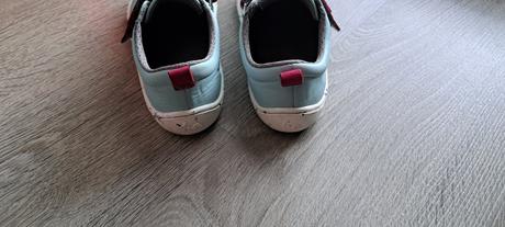 Barefoot be lenka, be lenka,34