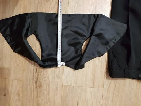 Vesta a nohavice, 98