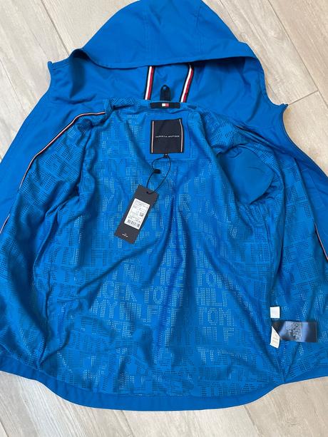 Funkčná prechodná bunda th, tommy hilfiger,128 / 134