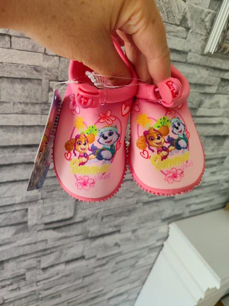 Nové topánočky do vody paw patrol, 23