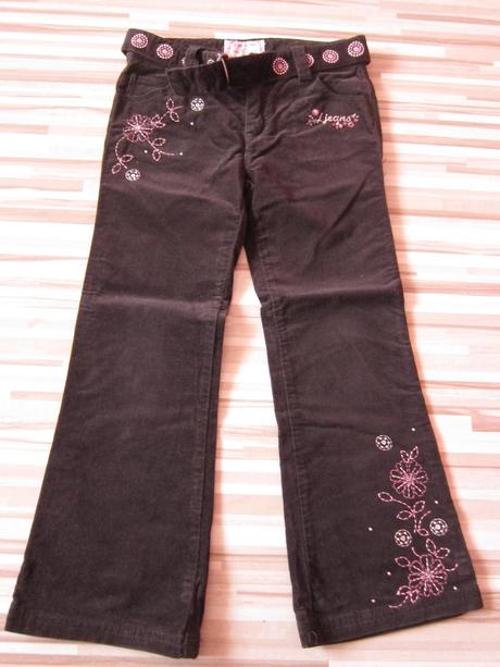 Tenke menšestrove nohavice, 122