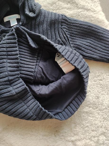 Svetrík na gombíky, obaibi,74