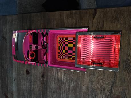 Auto pre l.o.l bábiku, 