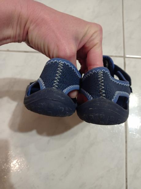 Letné sandálky, nike,35