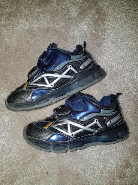 Svietiace tesniskotopánky, geox,28