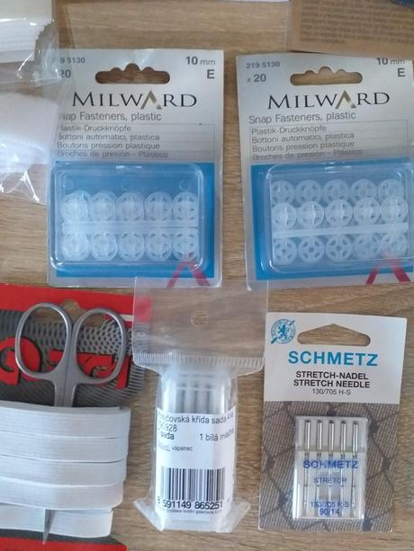 Galantéria, gombíky, pomôcky na šitie,
