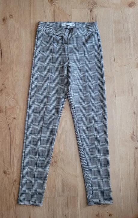 Nenosené jegginsy, zara,152