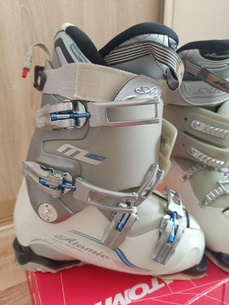 Lyžiarky atomic, atomic,39