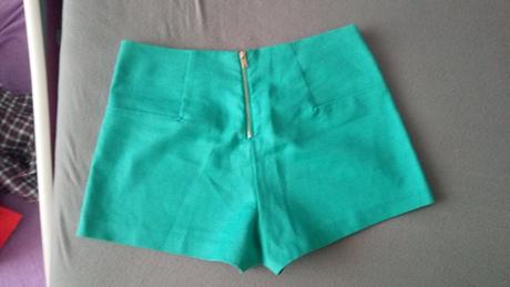 Šort, bershka,26
