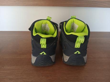 Športové topánky, 31