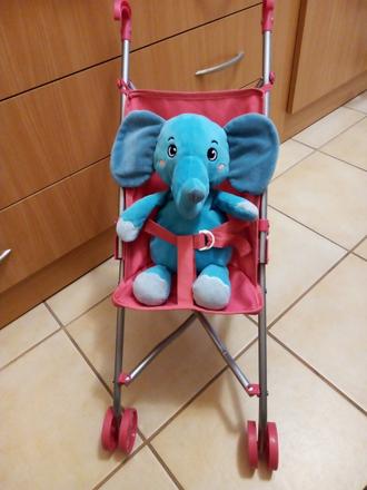 Kočík pre bábiku,