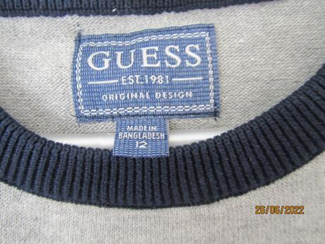 Sveter guess, guess,152