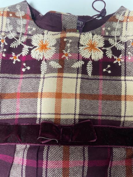 Rozkošné šaty, sergent major,62 / 68