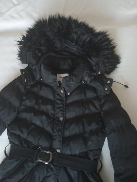 Bunda s odopinatelnou kozusinkou, s