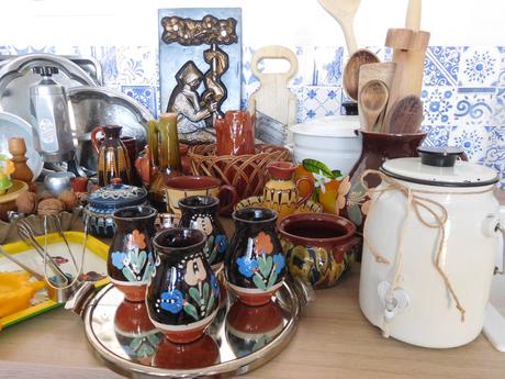 Smalt, keramika, prútené,mlynčeky,,