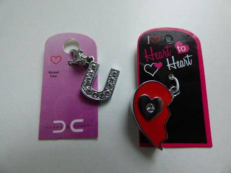 Dievčenské prívesky,