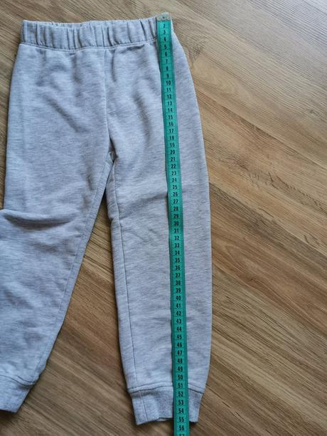 Šedé tepláky 98/104, decathlon,104