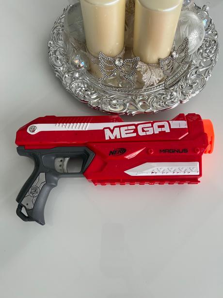 Nerf n-strike elite mega magnus, 