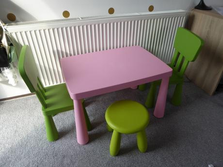 Ružový stôl mammut ikea, 
