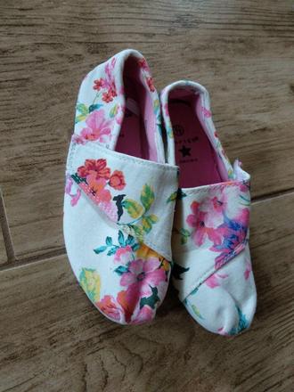 Dievčenské topánočky, 31