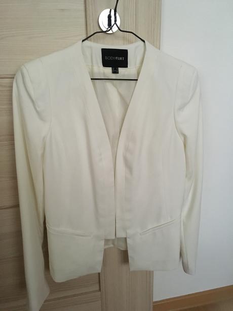 Krémový blejzer, bonprix,38