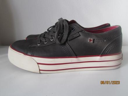 Tenisky big star, 39