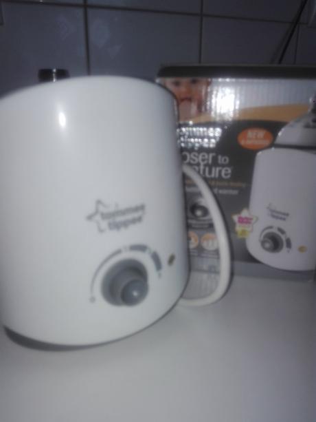 Ohrievacka mlieka, tommee tippee